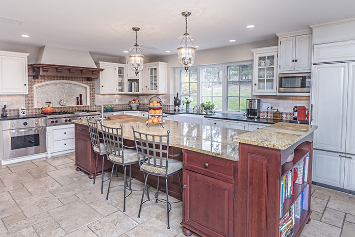 custom-built colonial ridgefield ct