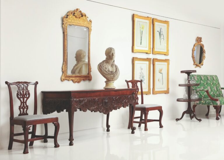 Antique Gallery